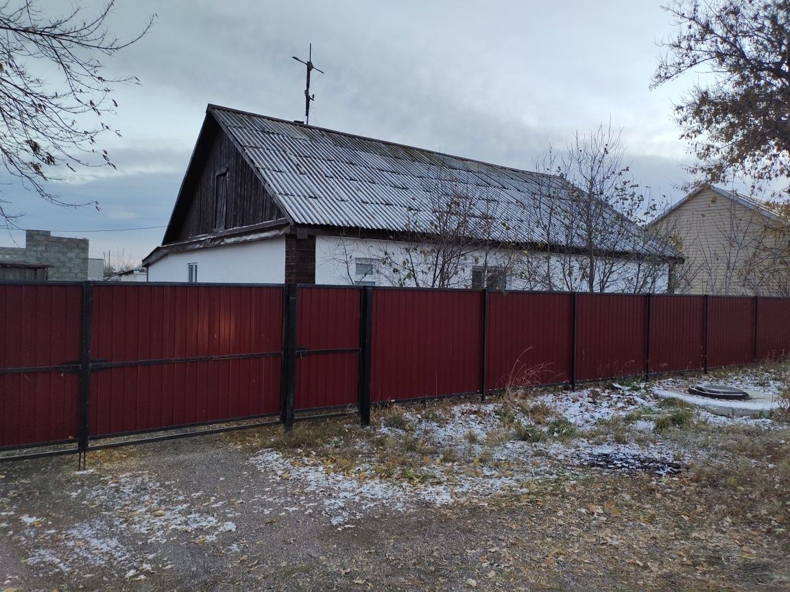 Продается  дом в поселке Нура