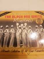 Троен CD set на the Black and White