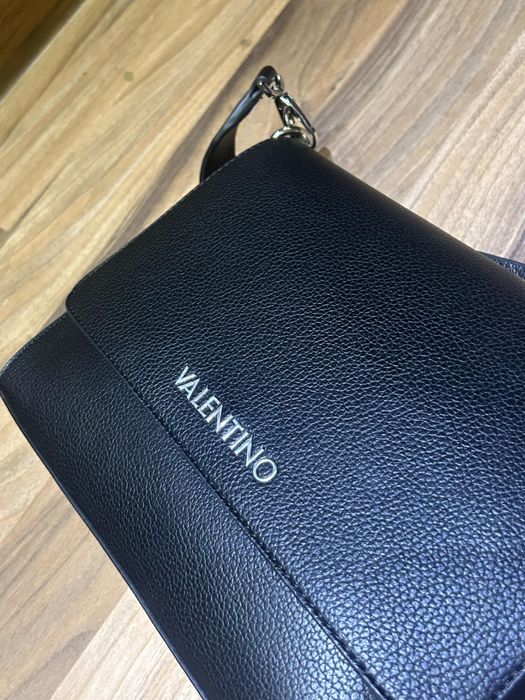 Черна чанта Valentino