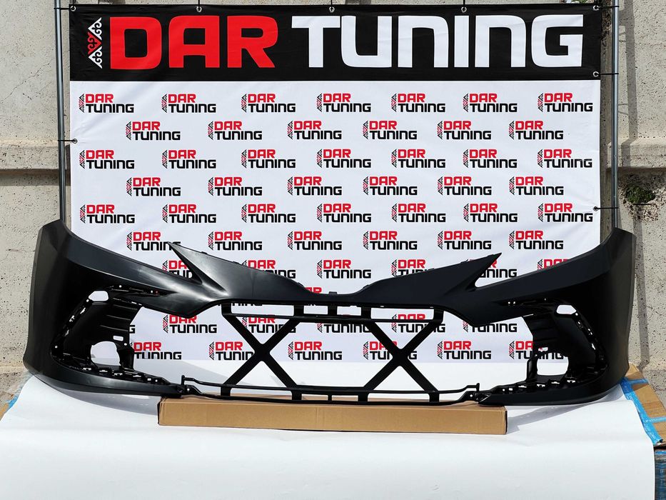 Передний бампер под оригинал Toyota Camry 75