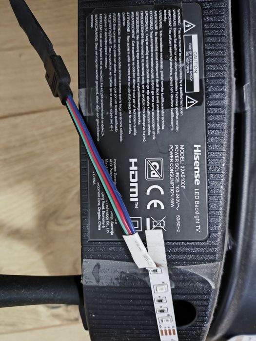 Vând televizor hisense.