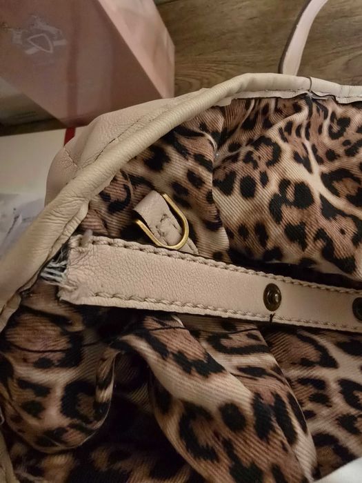 Guess оригинална дамска чанта