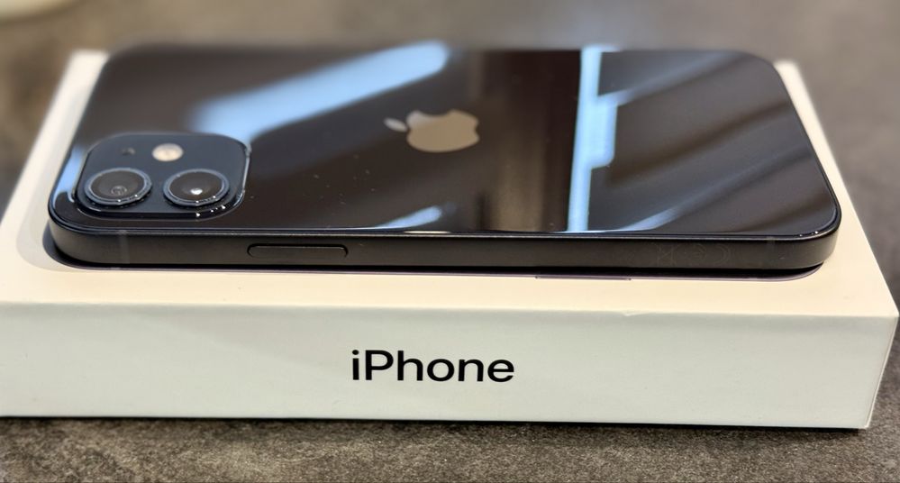 Iphone 12 с две години гаранция