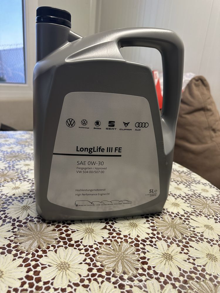 Оригинално масло VW 0W30 LongLife 5л туба