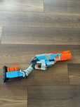 Продавам оригинален Nerf Zombie Strike Sledgefire бластер