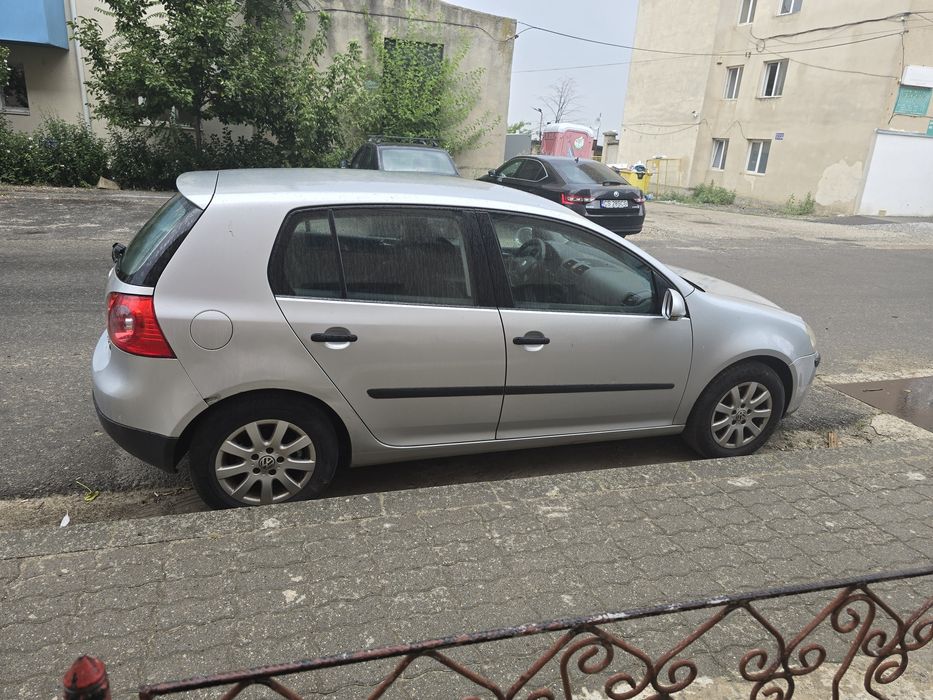 Golf V,1.6 FSI an 2004