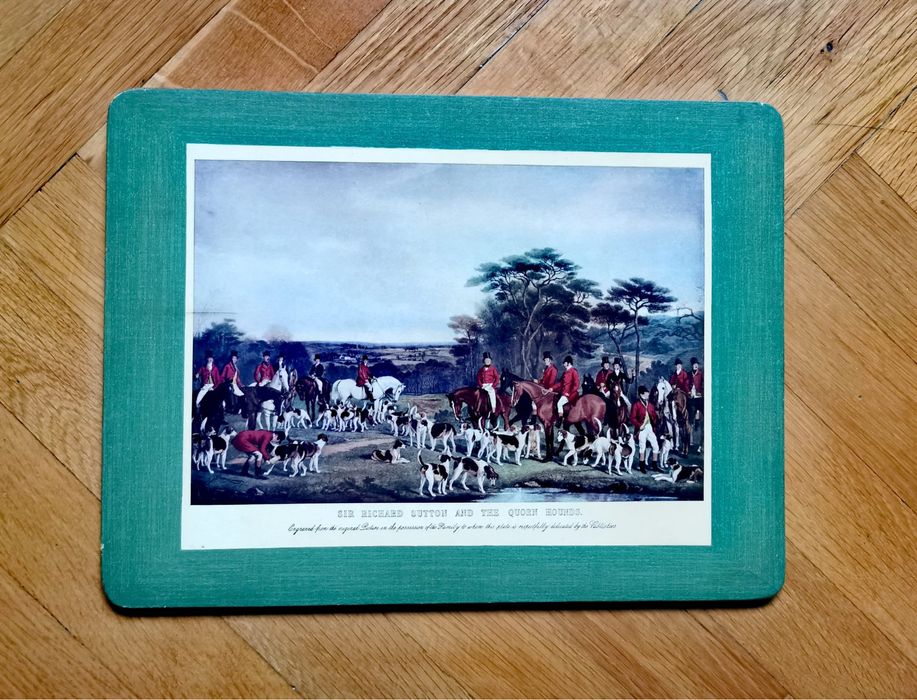 Антикварна поставка за списания за муз. плочи + 6 подложки за чинии