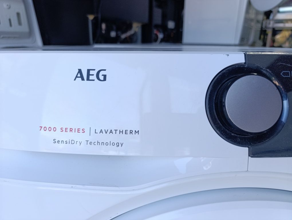 Сушилня AEG SERIES 7000 Капацитет на сушене 8кг
Енергиен клас А+++
Про