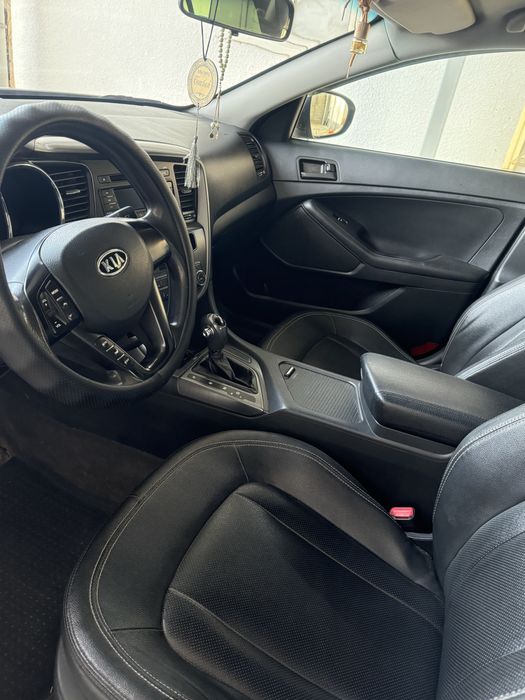 Автомобиль продается