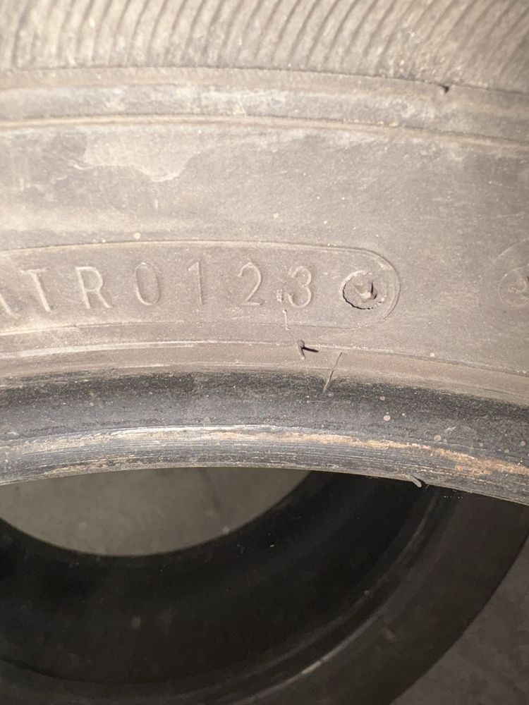 Продавам летни гуми 205/60R16 Sumitomo 2бр