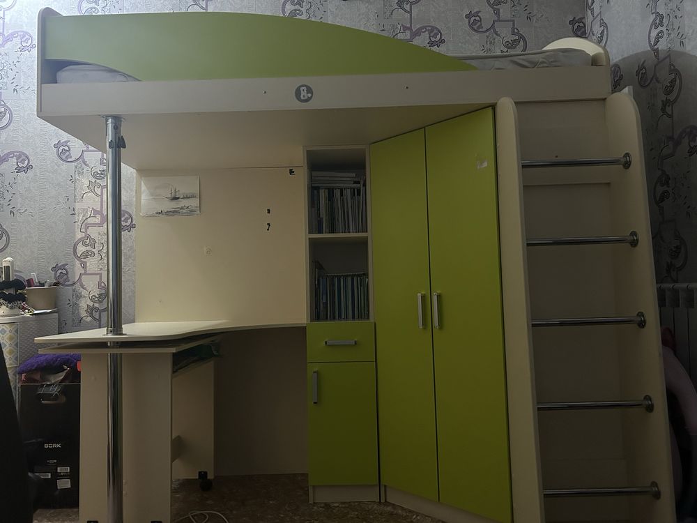 Продаются кровать три в одном и отдельно шкаф