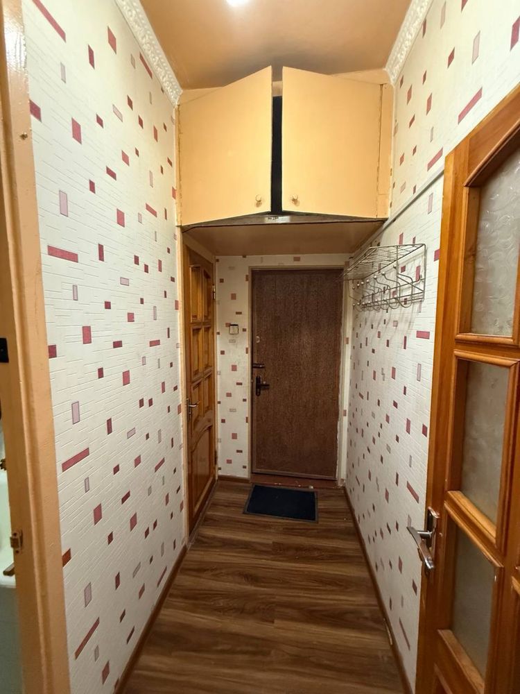 Срочно! Продам Юнусабад 8 2/2/4 торец утепленный