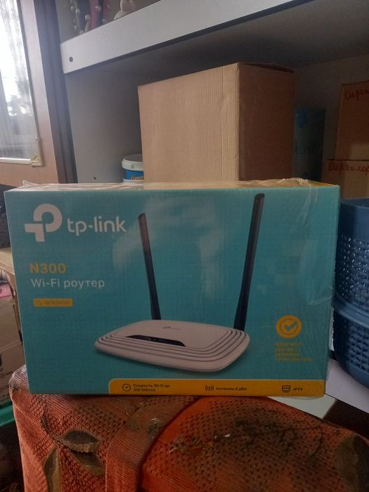 Роутер продаётся, 300 Мбит/с, двухантенный TP-Link N300, как новый. Це