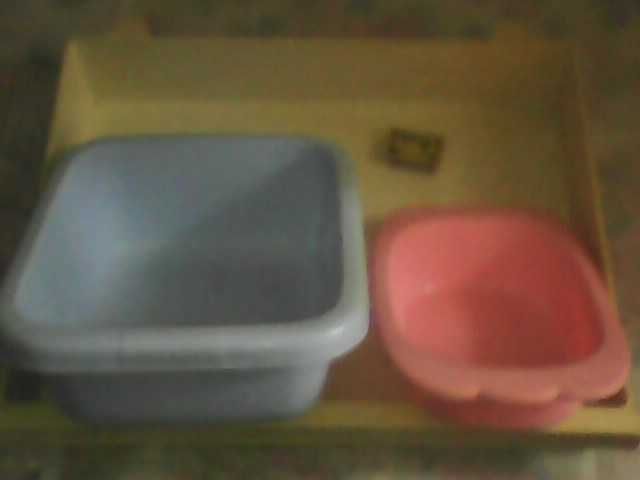 Лотки и поддон для животных