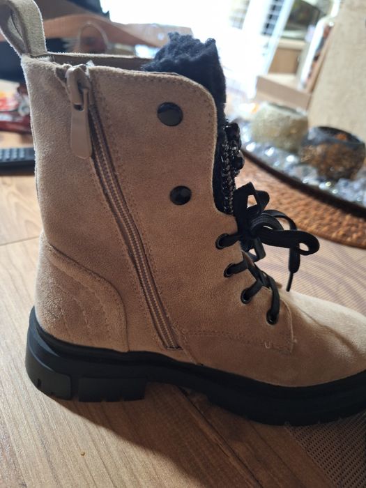 Дамски  боти от естествен вилур