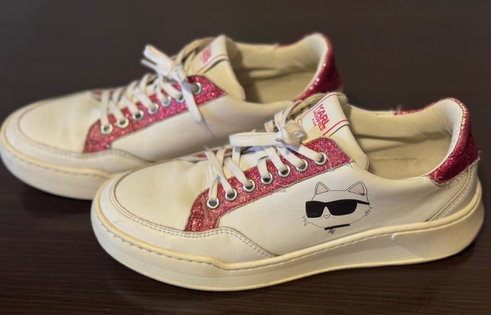 Sneakers fete Karl Lagerfeld