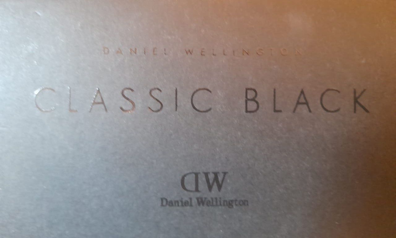 Продам наручные часы DANIEL WELLINGTON