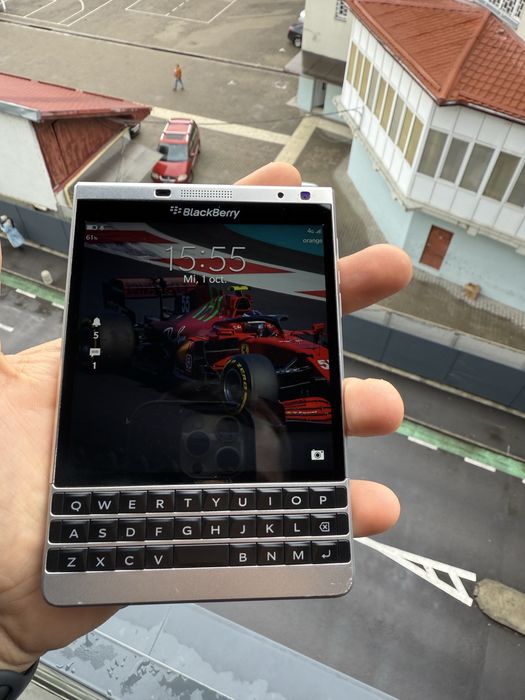 Telefon Blackberry Pasport Silver Edition