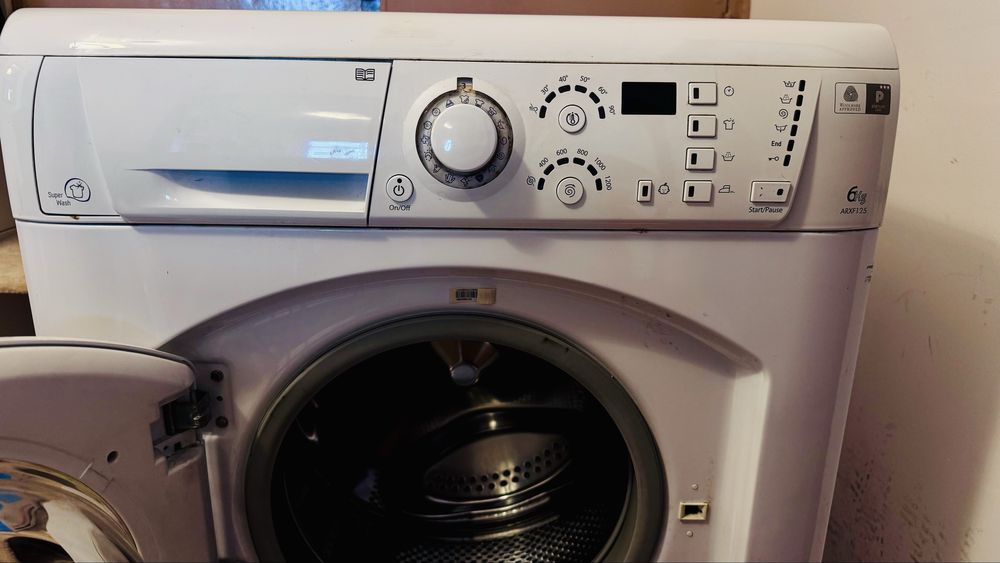 Masina de spalat Ariston ARFX125