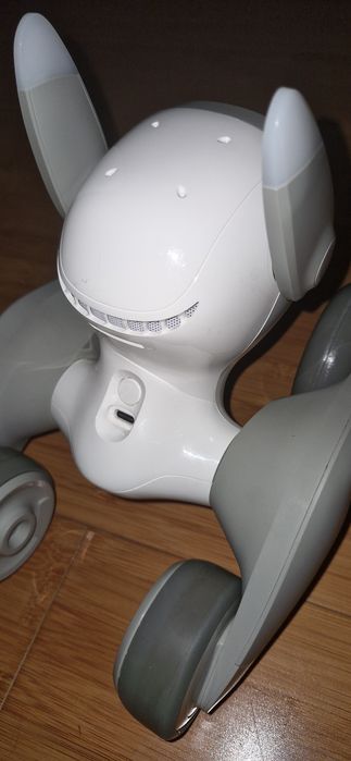 LOONA Bot - KEYi robot