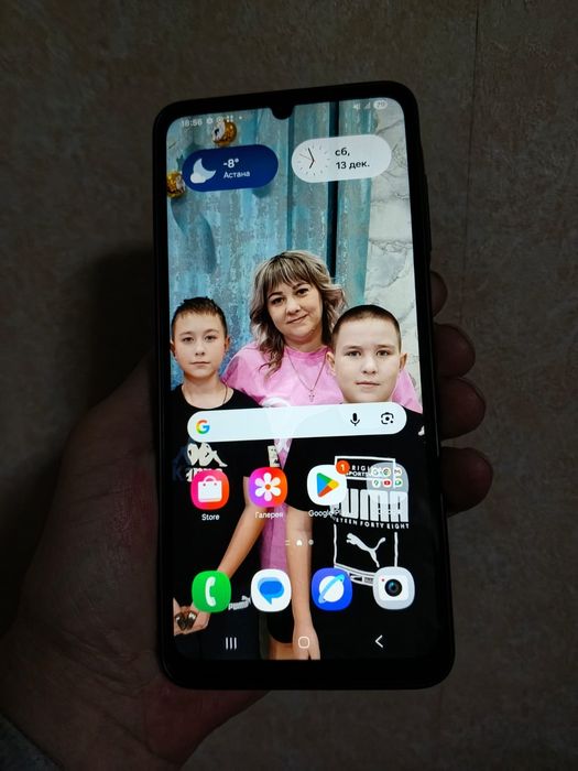 Продаётся смартфон самсунг а6