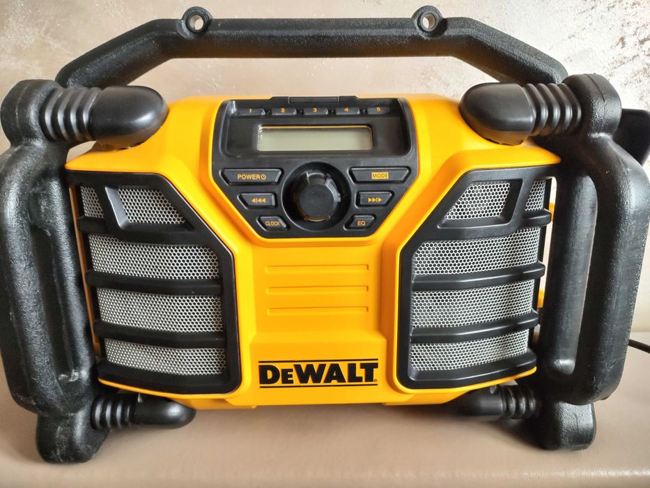 Радио DeWalt DCR016