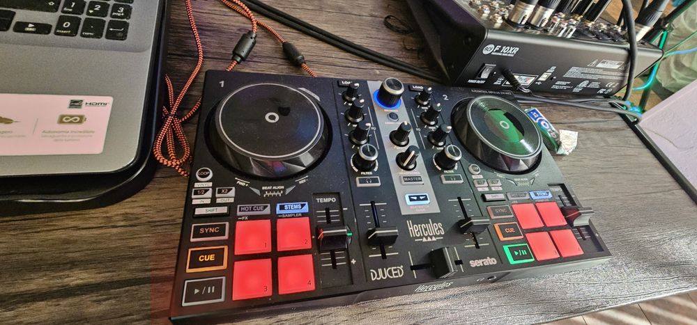 DJ Fly - muzica si Solist vocal si muzica mecanica  ptr  petreceri