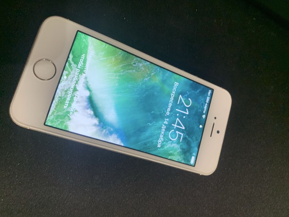 айфон 5 серебрянный за 15к