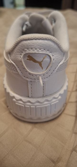 Маратонки Puma, Adidas