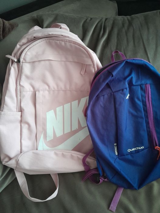 Set ghiozdan mare și mic școală la cel mai ieftin pret