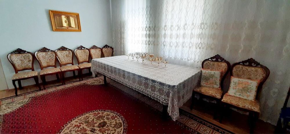 Продается стол стул в хорошем состаянии