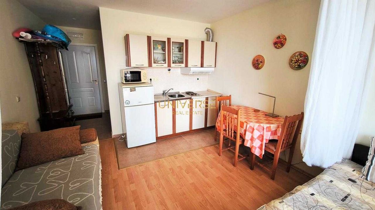 Продава се Едностаен апартамент в Свети Влас - 45 кв.м за 1156 €/кв.м - Снимка #4