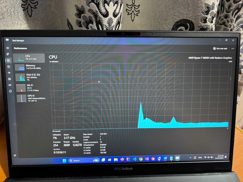 Laptop ultraportabil Asus Zenbook 14 – Ryzen 7, 16 GB RAM, 1 TB SSD