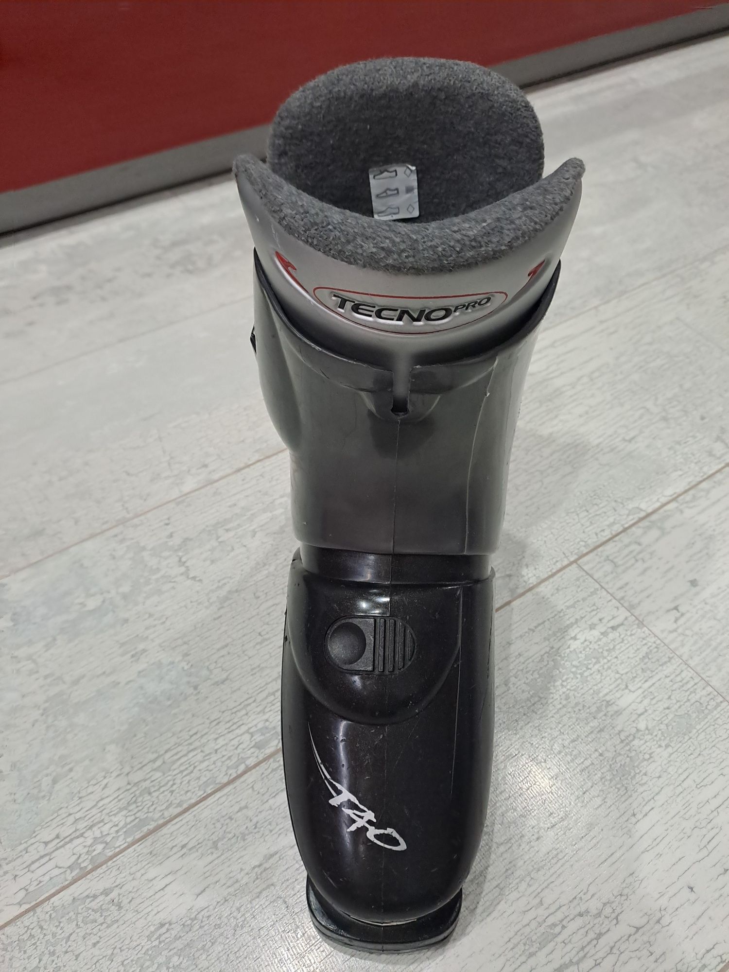 Ски обувки TECHNO-N41 (296mm)