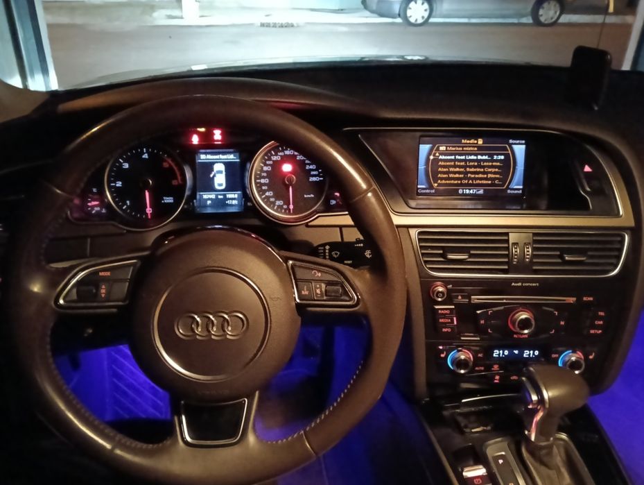 Vând Audi A5 automata