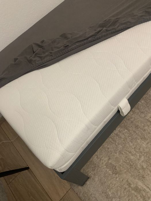 Ново метално легло с ортопедичен матрак, протектор и подматрачна рамка