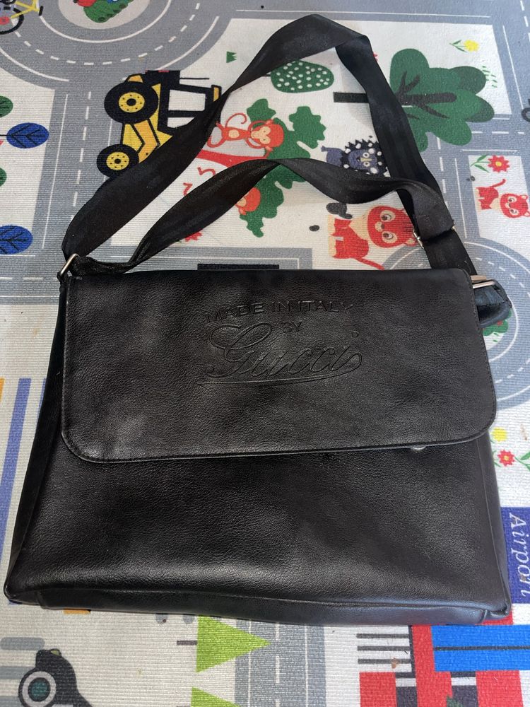 Мъжка раница  на Gucci