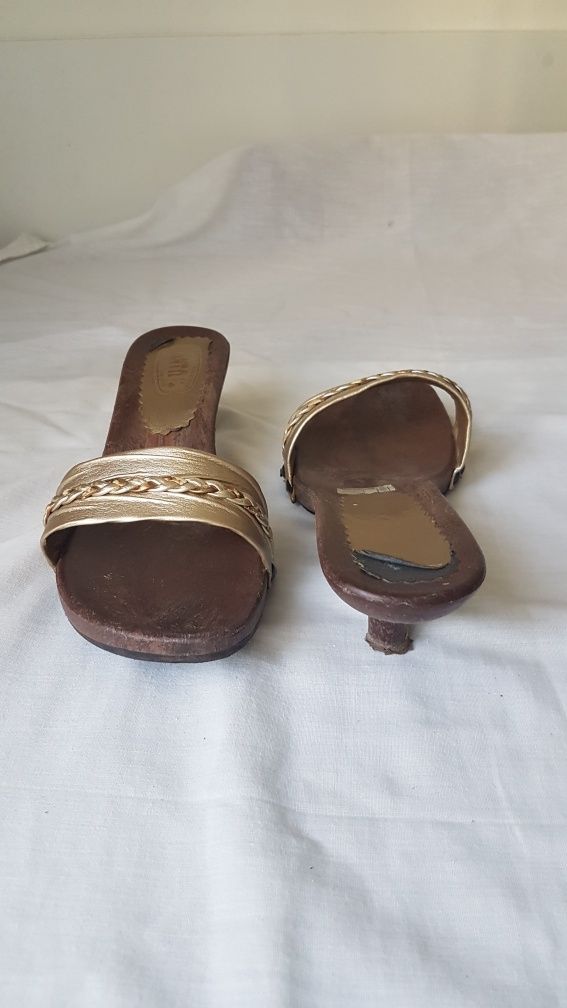Saboti sandale papuci talpa os-auriu-mar.38-