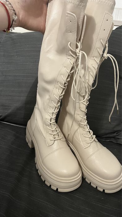 Ghete înalte, marimea 36