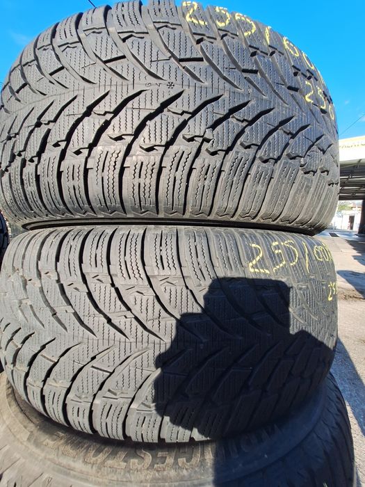 2 anvelope iarna 255/60r18 Nokian Montaj Gratuit