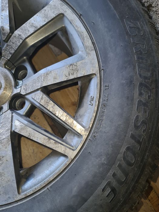 Продам шипованные шины  Bridgestone Blizzak Spike-02

Шипованная резин