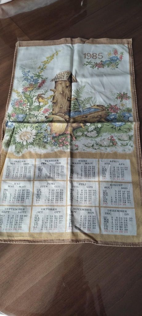 Кърпа/ пешкир - календар за 1985 година