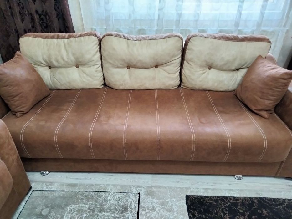 Vând canapea extensibila