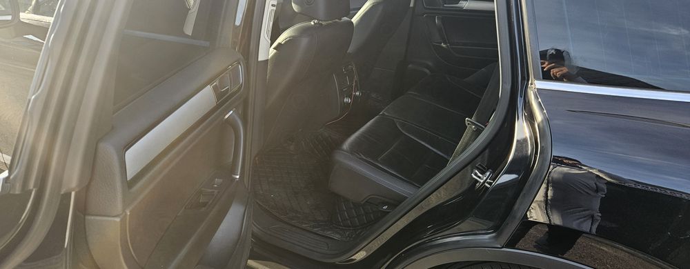 De vinzare WV TOUAREG 2015 pret fixx