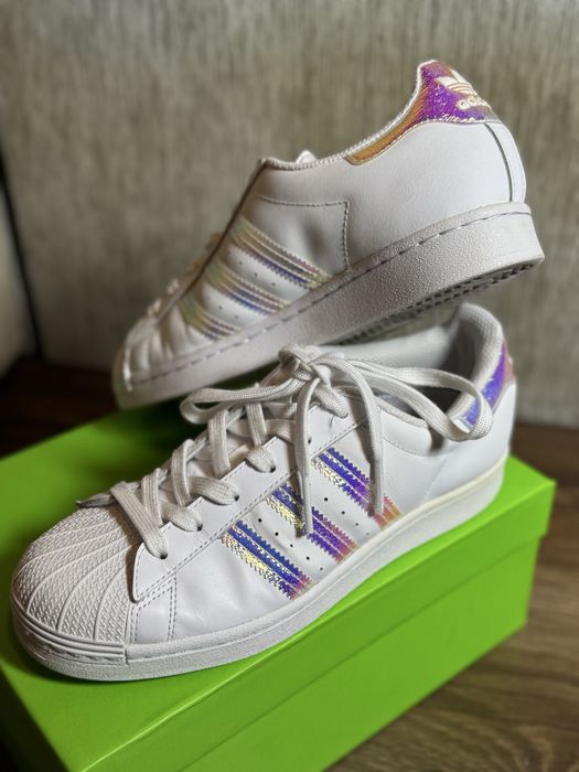 Адидас Superstar