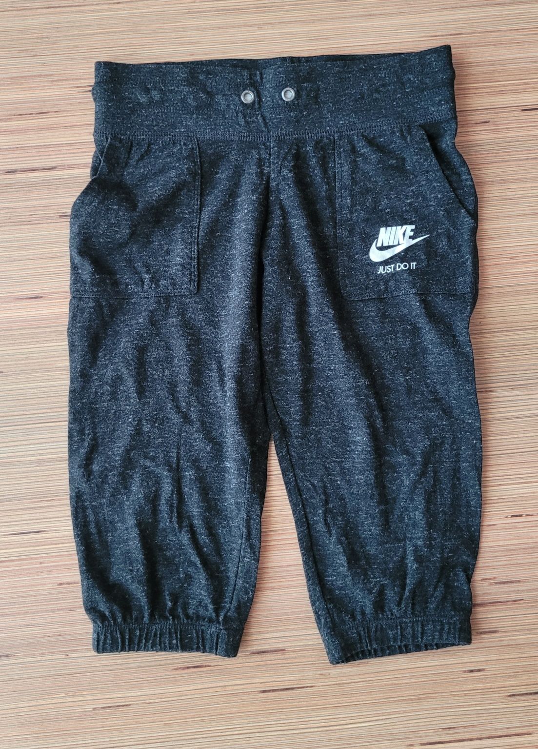 Set tricou+pantaloni Nike 10 ani