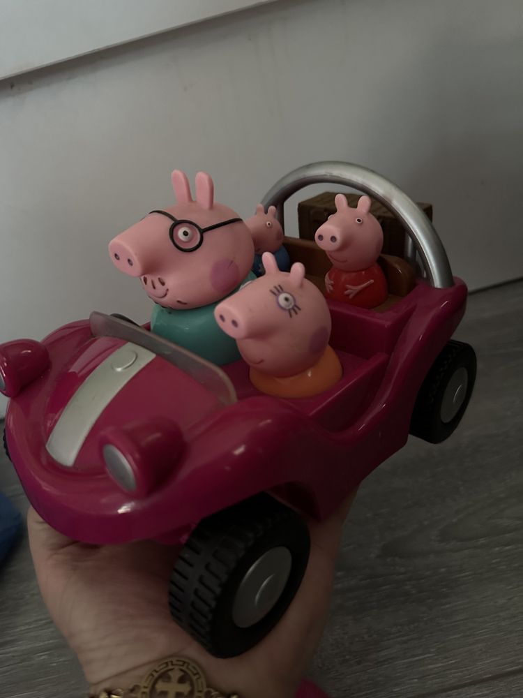 Masina mov Peppa pig