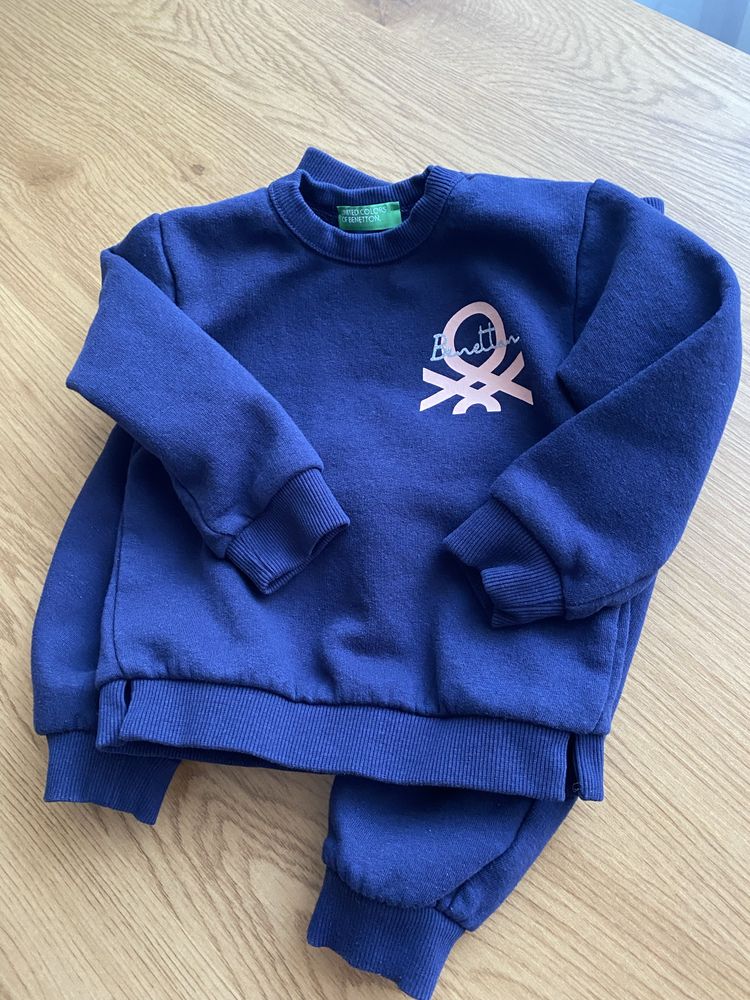 Бебешко яке и екип benetton