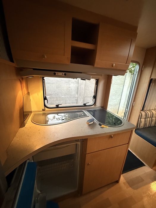 Rulota Knaus Azur 500EU ,an2004,4 pers,Mover automat,baie ,cadita dus