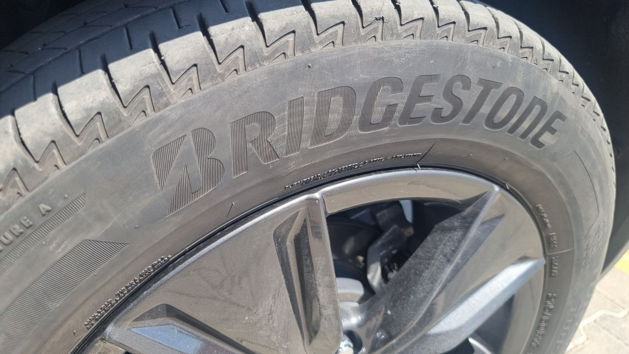 Bridgestone Turanza 215 60 17  4бр